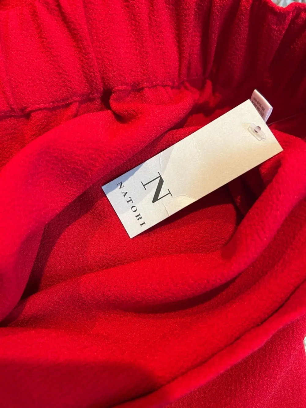 NATORI red pull on pants nwt
